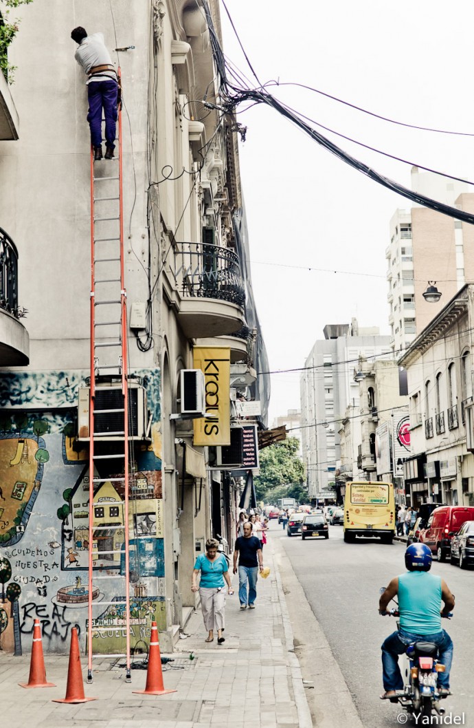 manual focus technique ladder man